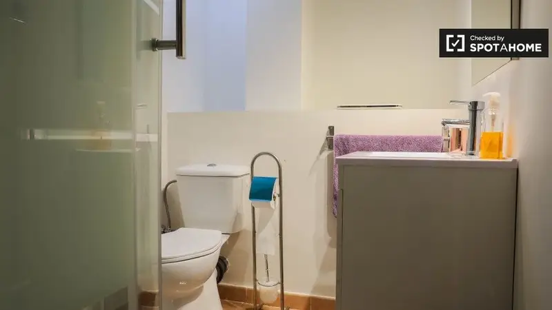 Apartamento 4 Dormitorios 2 Ba	nos Valencia Spotahome