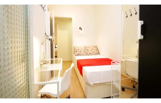 Habitacion 73m2 Barcelona Alquiler Media Temporada