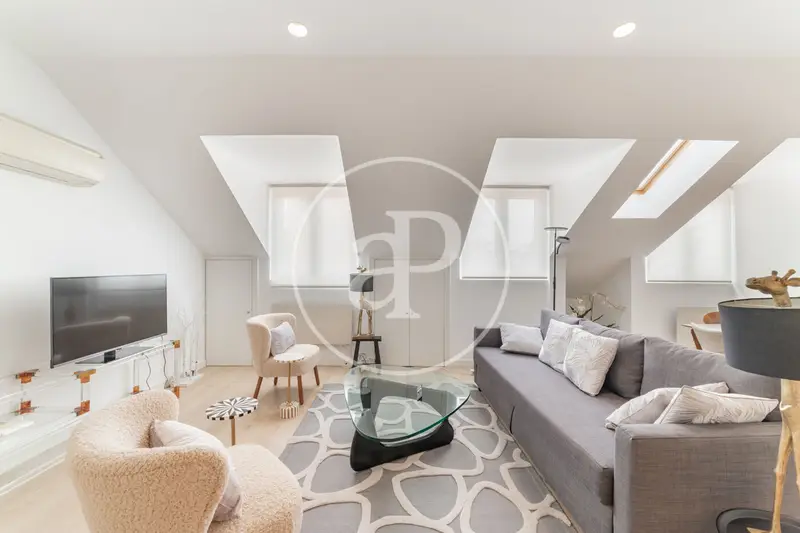 Alquiler Vivienda Reformada Huertas-Cortes Madrid