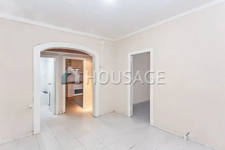 Piso en venta en Barcelona cerca del metro Vilapicina