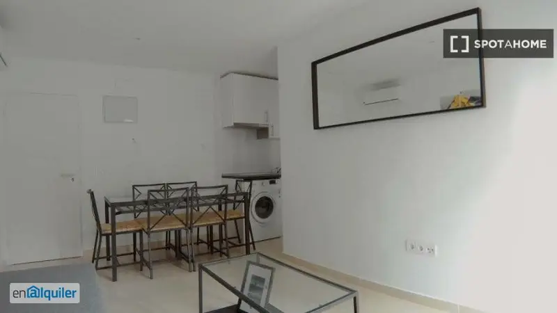 Apartamento 2 Dormitorios Balcón Usera Soleado