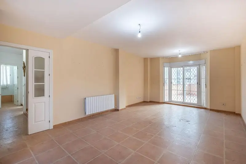 Casa en Venta en Armilla Gran Capacidad 5 Dormitorios