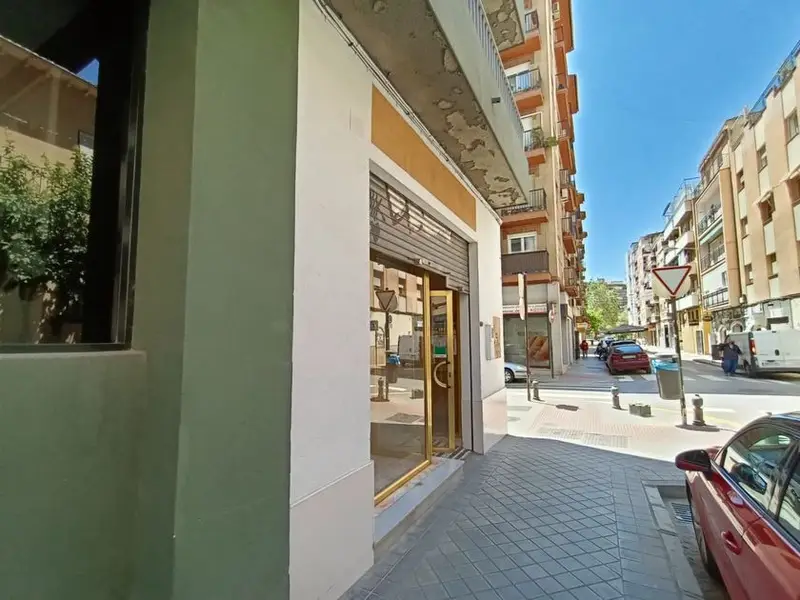 alquiler Local Comercial en Granada, Granada Provincia (BHR690949)- Globaliza