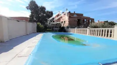 Chalet en venta en Mentrida