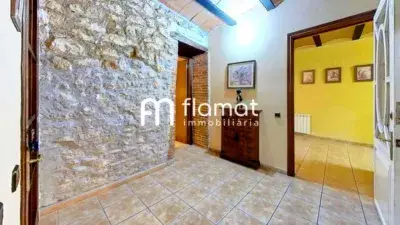Chalet en Venta en Camino de Neri: Masia con 4 Viviendas y Licencia Turistica