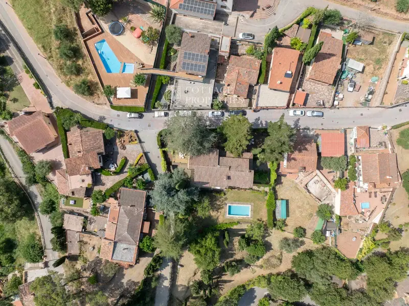 Casa Rural en Gallifa, Barcelona 8 Dormitorios Jardin 1028m2