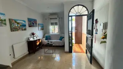 Casa en Venta Puerta Sevilla 160m2 5 Dorm 2 Baños Jardin Terraza