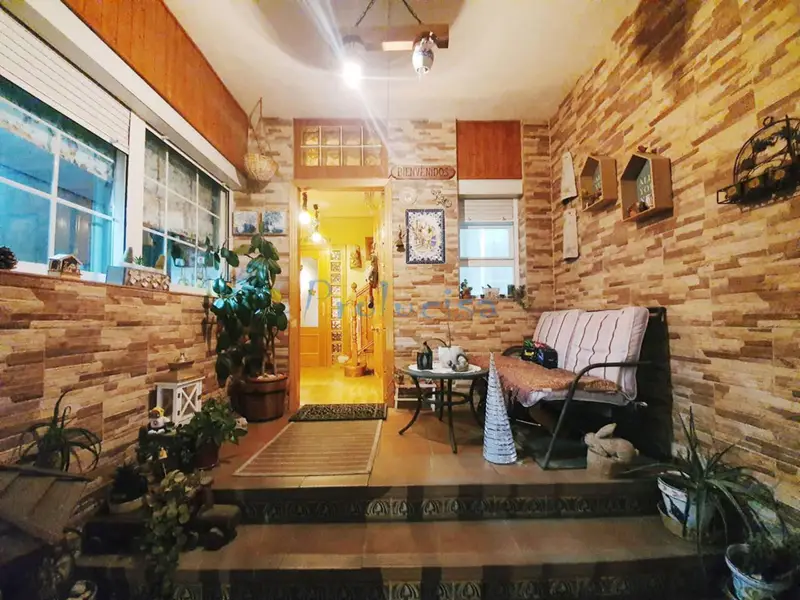 Chalet Adosado con Piscina en Moraleja de Enmedio