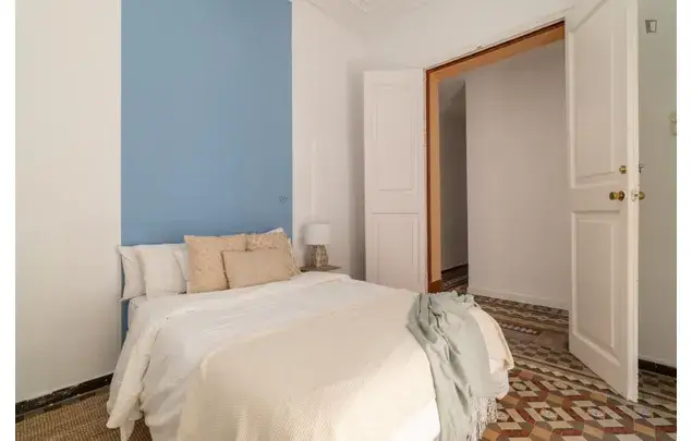 Apartamento 6 Dormitorios Barcelona Estudiantes Trabajadores