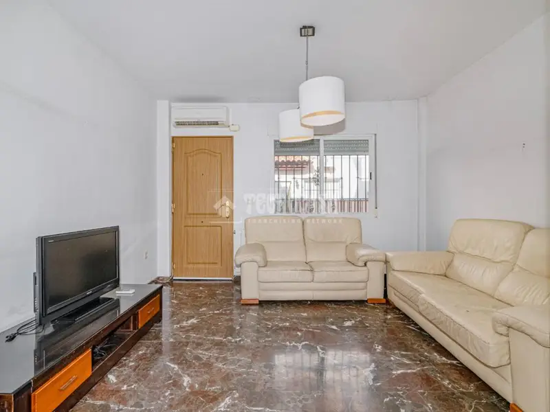 Casa Adosada en La Zubia 3 Dormitorios 2 Baños 133m2