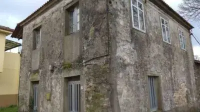 Casa en Venta A Xesta para Restaurar con Finca