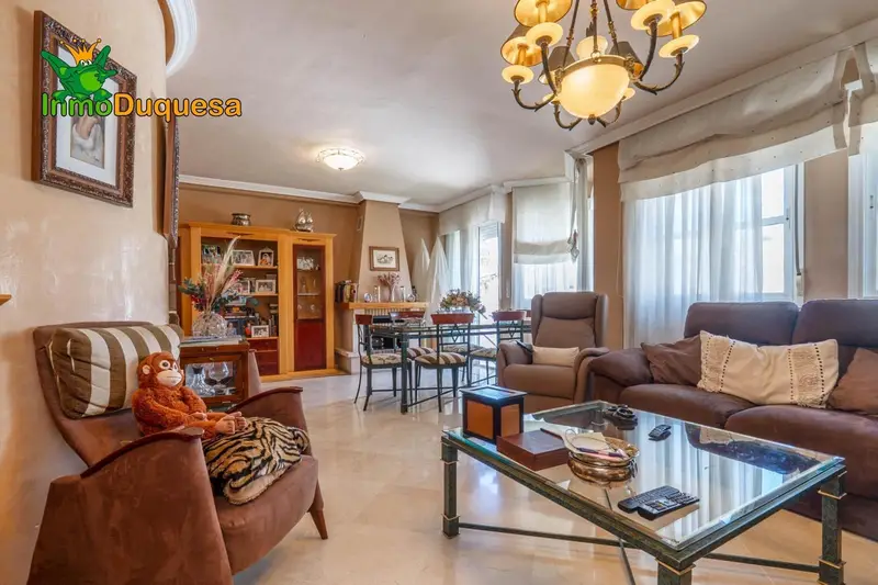 Casa en venta en El Serrallo Granada con vistas impresionantes