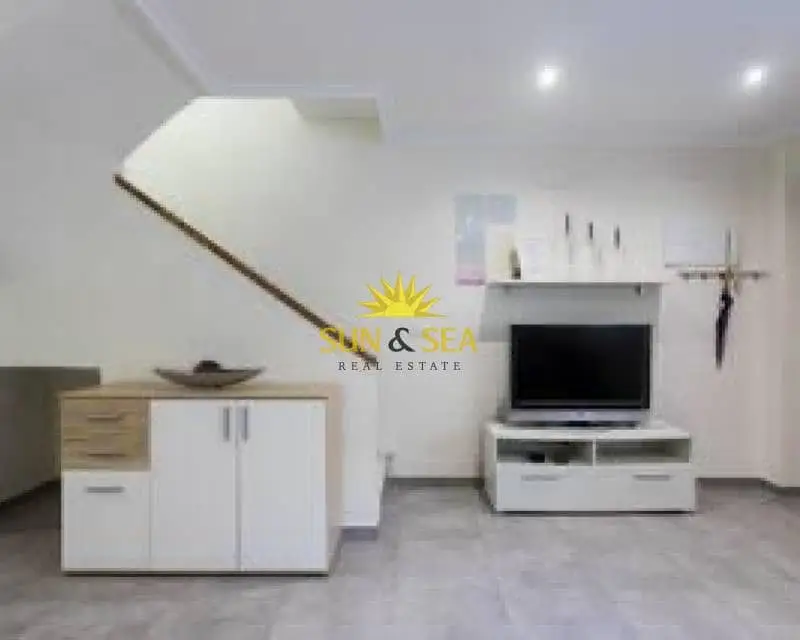 Bungalow en Gran Alacant con Piscina y Parking