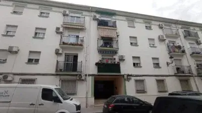 Piso en venta en Cabra 3 dormitorios con trastero y ascensor