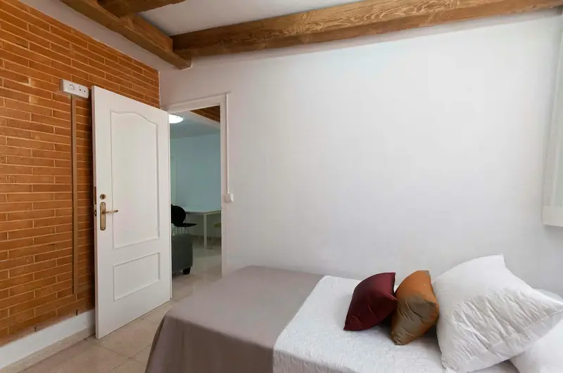 Habitacion Alquiler Alicante Cerca Plaza Toros Wifi Incluido