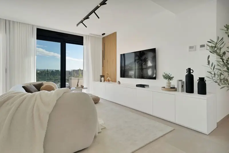 Ático de Lujo en Venta en Estepona 3 Dormitorios Terraza Solárium