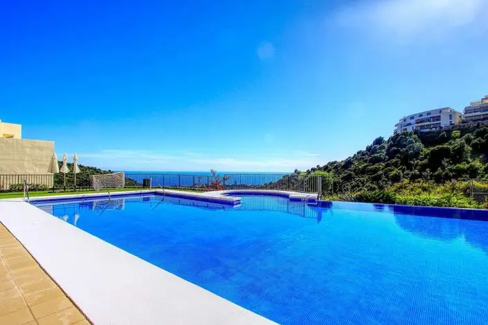 Atico 2 Dormitorios Lujo Marbella Este Vistas Panoramicas