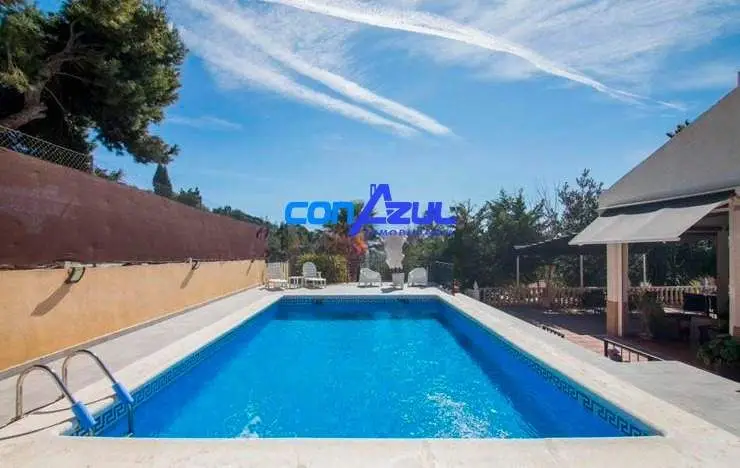 Chalet en Venta Vallongas Elche 3 Dormitorios Piscina Jardin