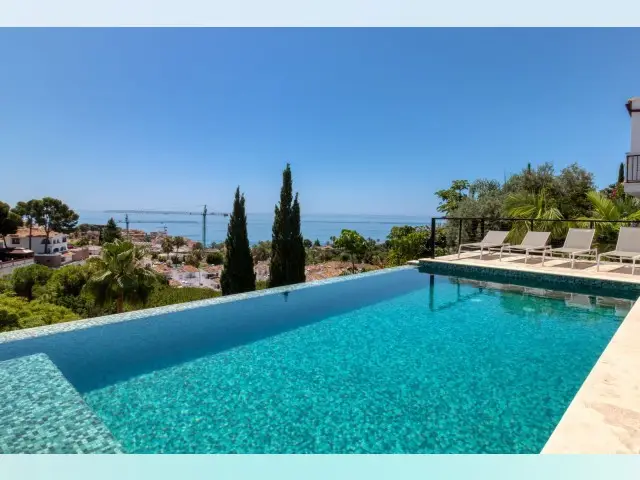 Casa Villa 4 Dormitorios Torremuelle Vistas al Mar Piscina
