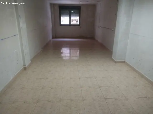 Local Comercial Centrico Almansa 120m2 Reformado