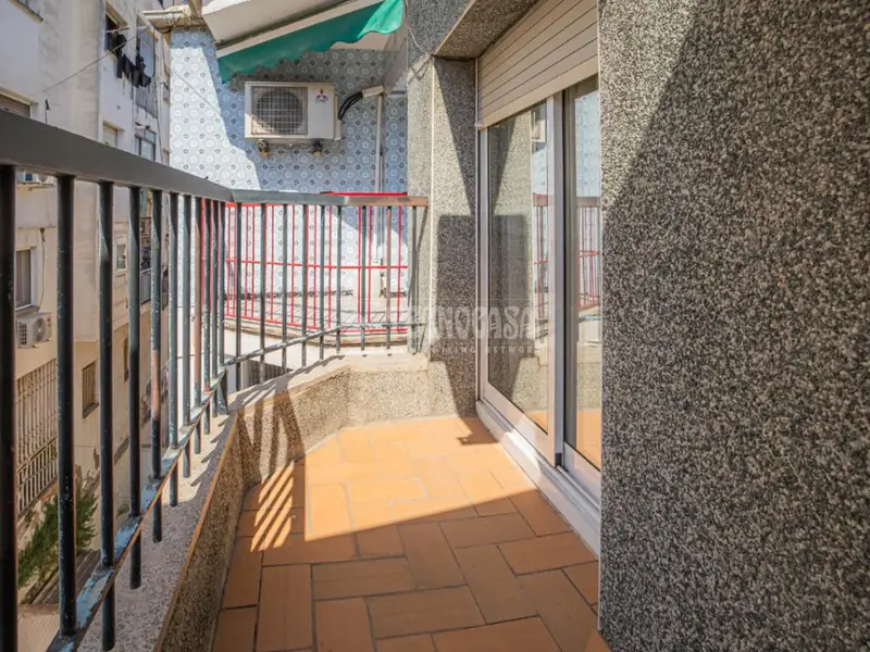 Piso en venta Montcada i Reixac 3 dormitorios terraza 74m2