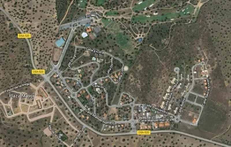 Venta Terreno en Campo de Golf Zarapicos, Carrascal de Bárregas - Ref: 51009172