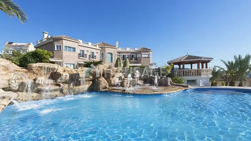 Villa de Lujo en Venta en Málaga Capital