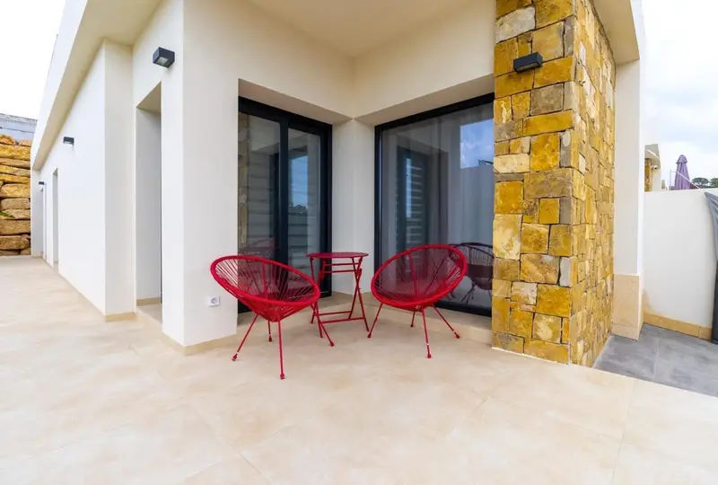 Chalet en Finestrat con 2 dormitorios y terraza