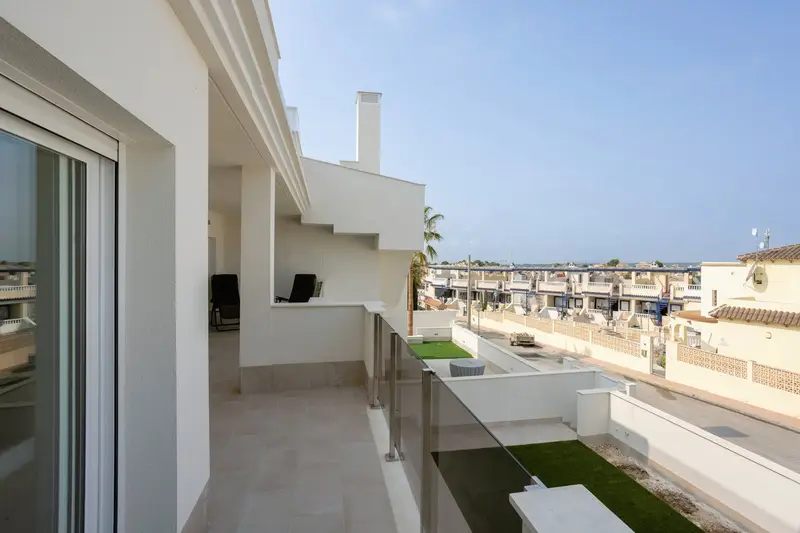 Atico de Lujo en Villamartin 2 Dormitorios Solarium 87m2