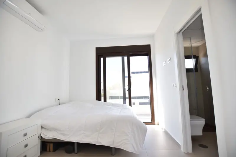 Chalet en Venta Benijofar 3 Dormitorios 3 Banos Piscina