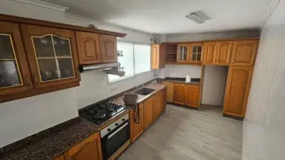 Piso en Alquiler cerca de Calle Pintor Ceramista Mariano Cruz