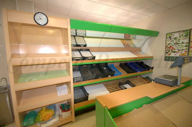 Negocio en Alquiler Torrox Malaga 200m2 Oficina Tienda