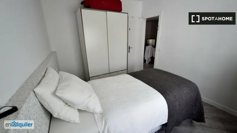 Habitacion Amueblada en Apartamento Usera 3 Dormitorios