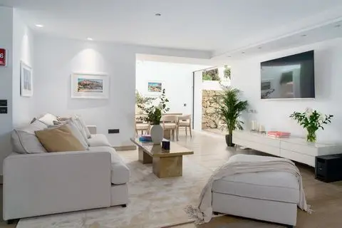 Villa Moderna 6 Dormitorios Nueva Andalucía
