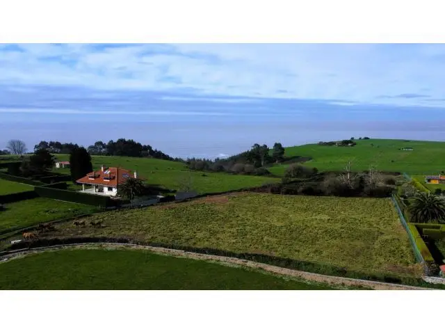 Parcela Edificable Unifamiliar Albuerne Asturias