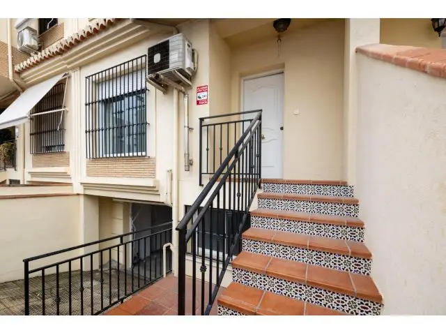 Casa en Armilla 3 Dormitorios 3 Baños Garaje Cerca Metro