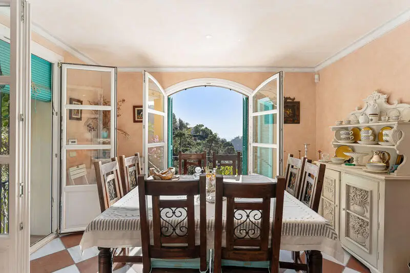 Villa de Lujo 4 Dormitorios El Madroñal Málaga