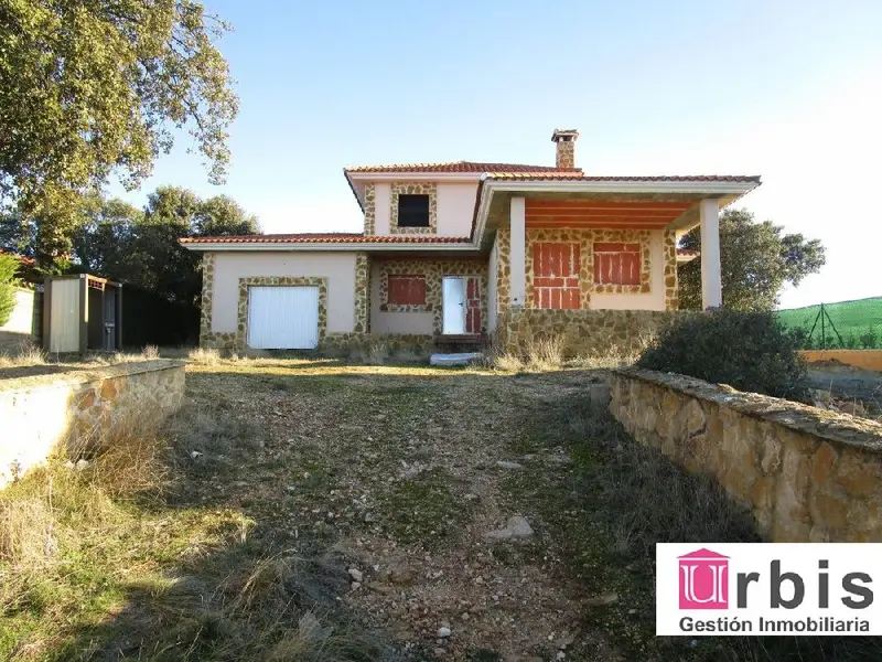Venta Chalet Cuatro Calzadas Salamanca 219m2 988m2 Parcela