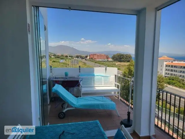 Apartamento en Manilva Beach con Vistas al Mar y Piscina