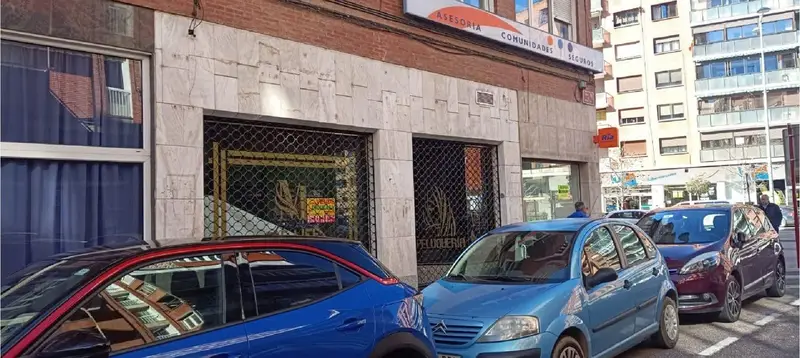 Local en Venta Palencia 70m2 Equipado Calle Pintor Oliva