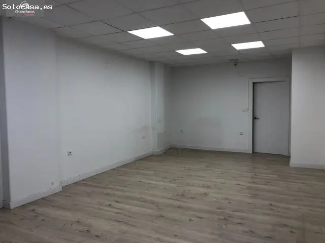 Local Comercial en Alquiler Granada Alminares 57m2