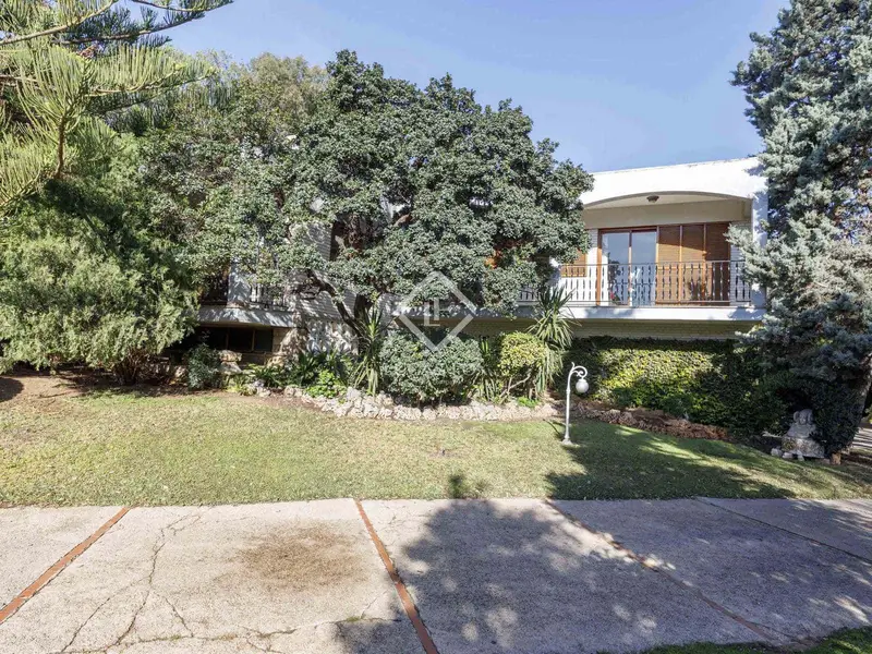 Chalet en Venta en Urbanizacion Santa Apolonia junto al Club de Campo