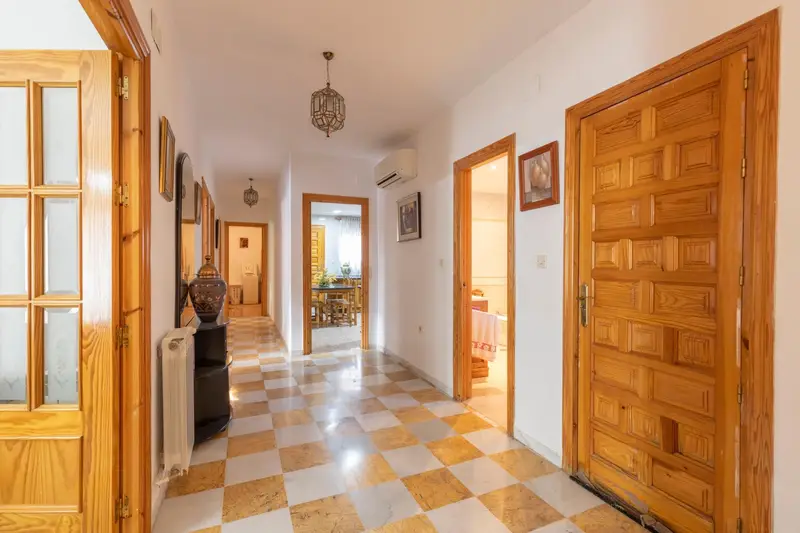 Casa con calefacción en Otura centro 4 dormitorios 2 baños