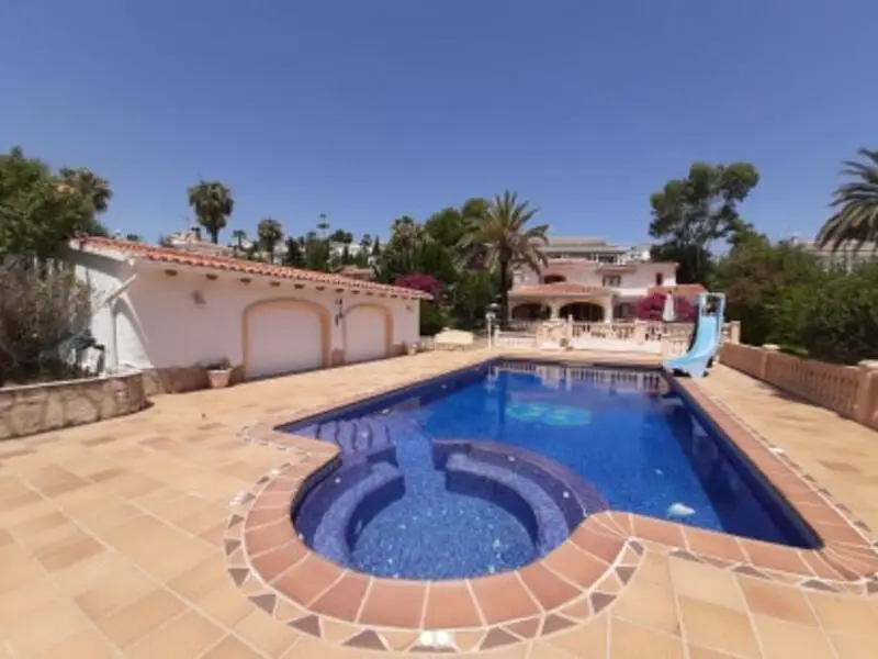 Villa de 6 Dormitorios en Moraira