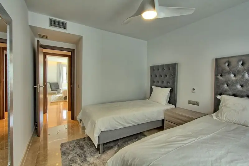 Apartamento en San Pedro Alcántara 3 Dormitorios 2 Baños Terraza Privada
