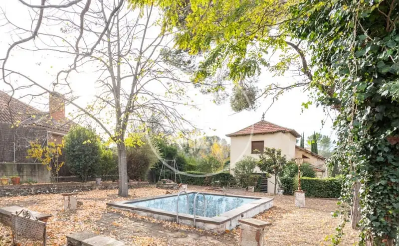 Casa en Valldoreix con Terreno de 671m2 Ideal para Reforma o Nueva Construccion