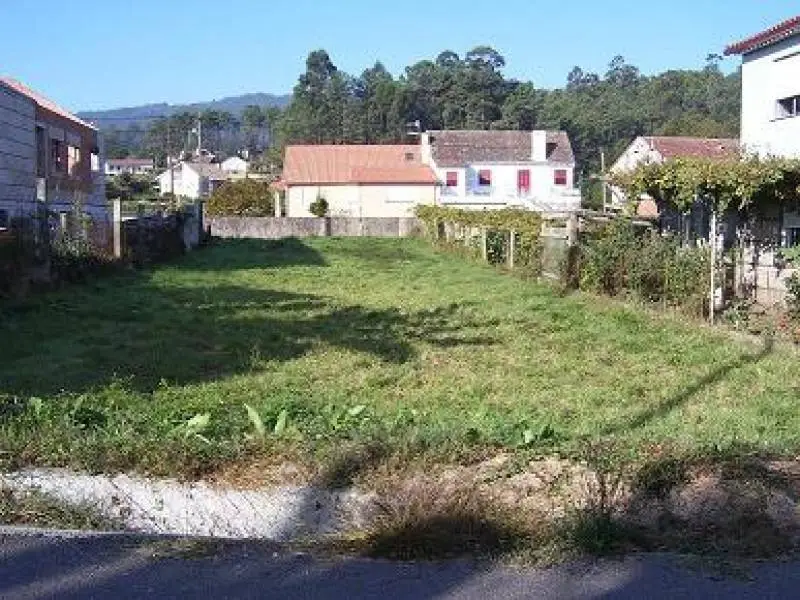 Solar en Mos Pontevedra 600m2 con Proyecto