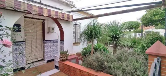 Casa con Encanto en Estepona  5 Dormitorios 3 Baños Cerca de la Playa