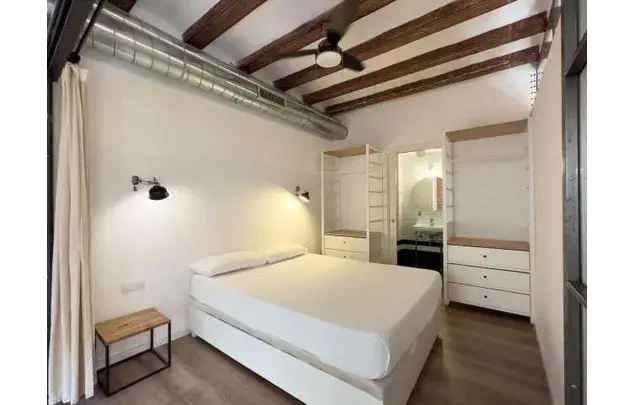 Apartamento 2 Dormitorios Raval Barcelona Amueblado