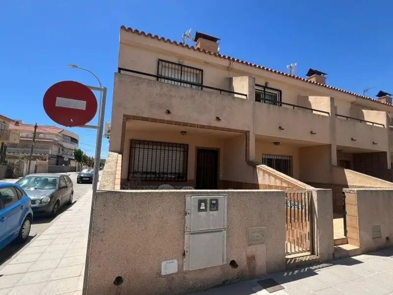 Casa de pueblo en Pilar de la Horadada, Alicante provincia